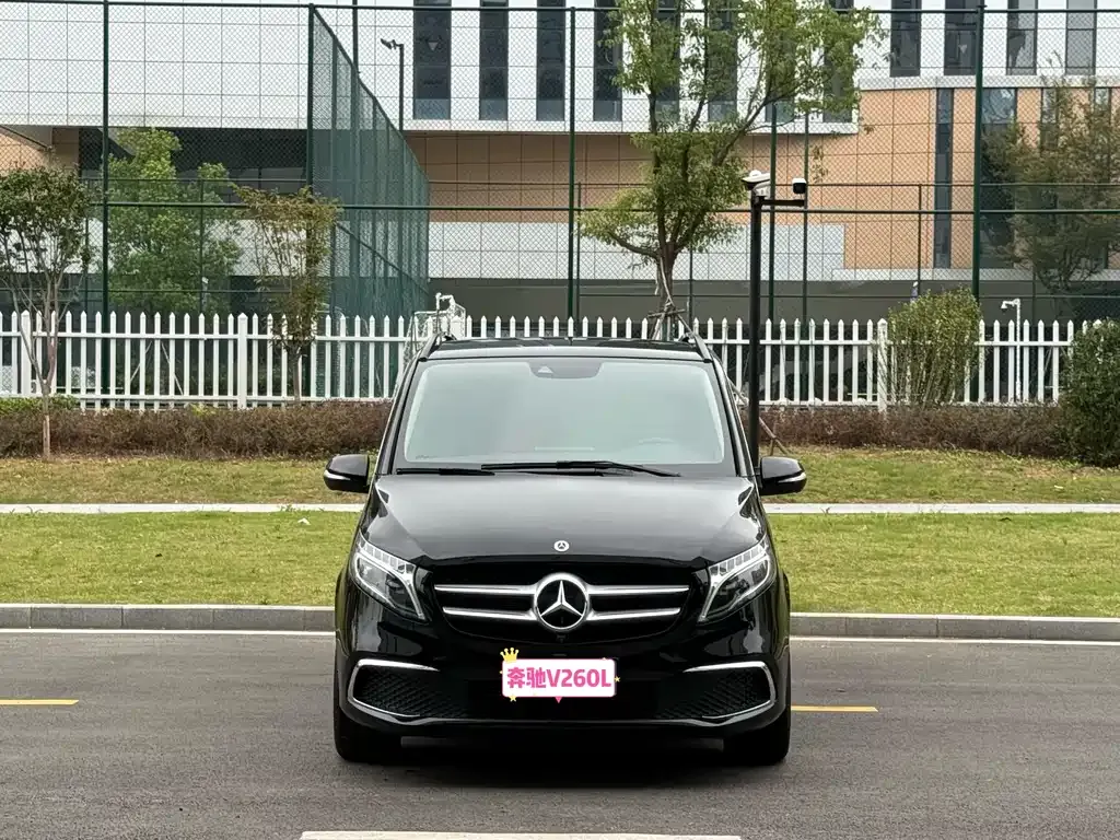 Mercedes-Benz V-Class 2022 из CN, фото 1