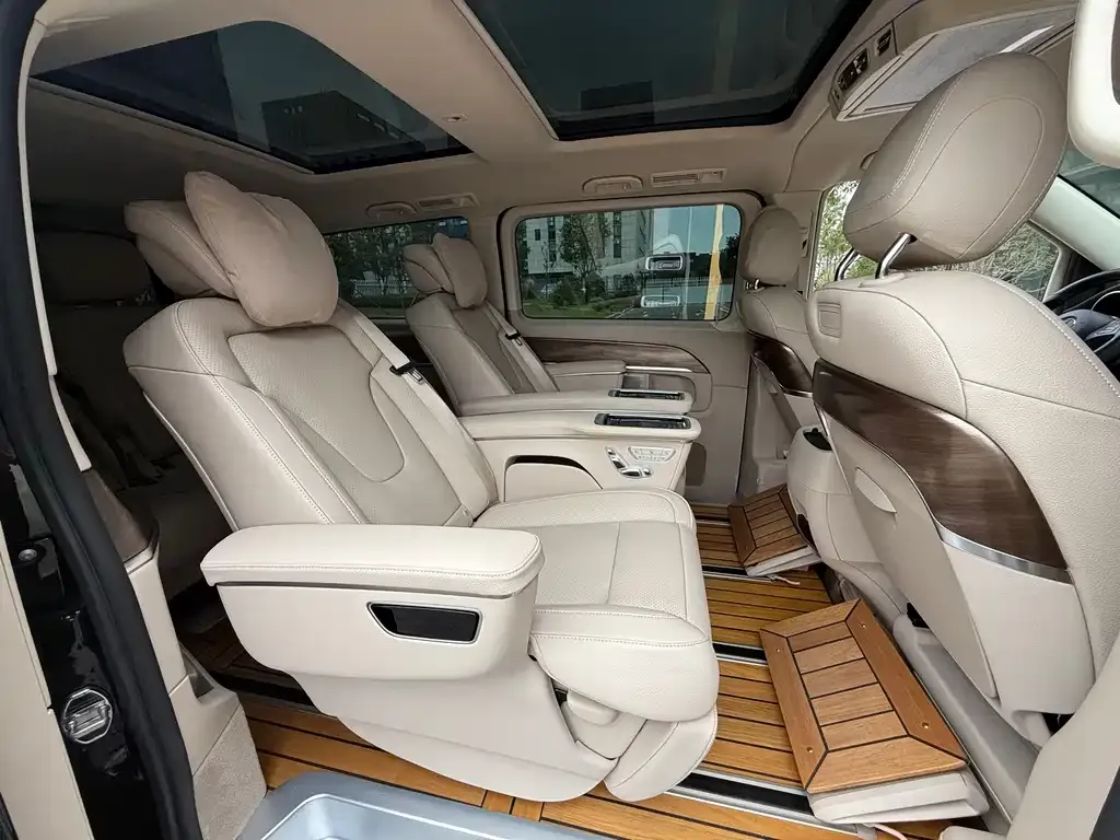 Mercedes-Benz V-Class 2022 из CN, фото 10