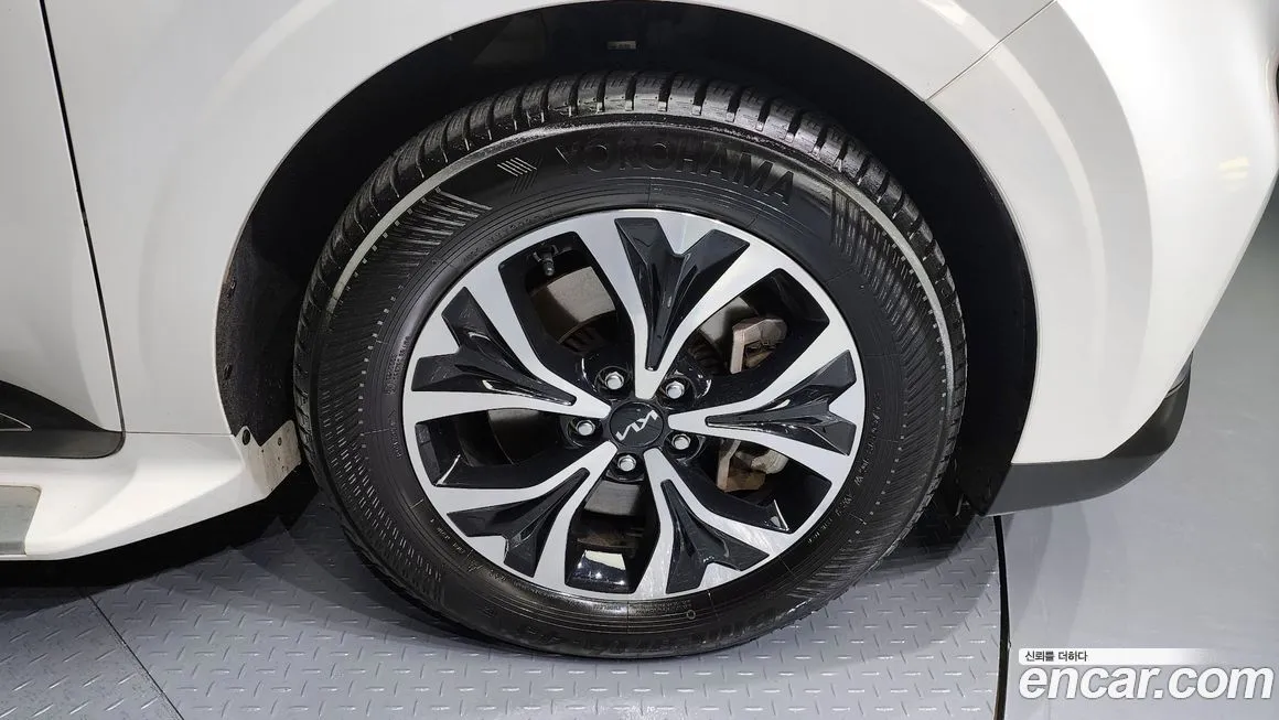 Kia Carnival 2023 из KR, фото 5