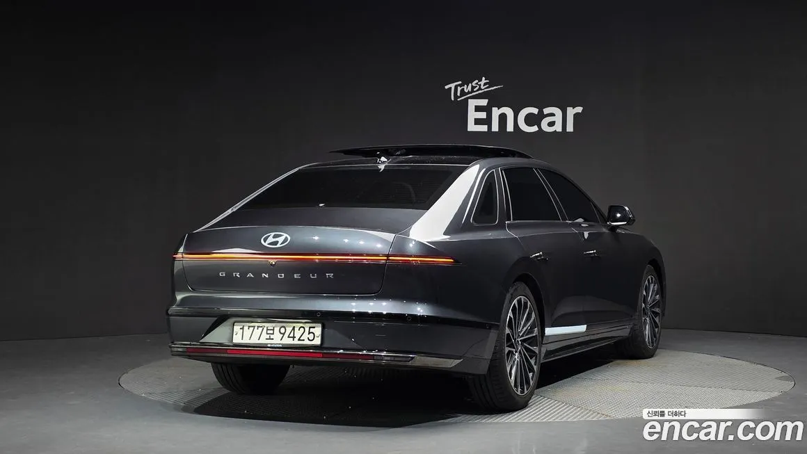 Hyundai Grandeur 2023 из KR, фото 2