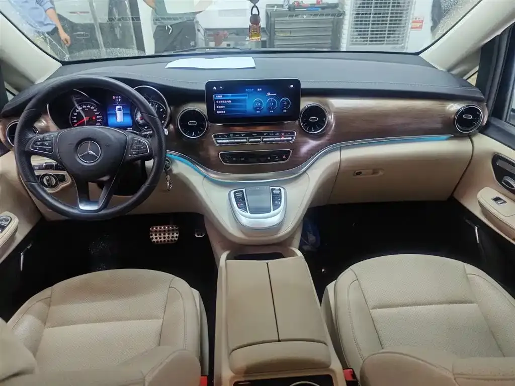 Mercedes-Benz V-Class 2022 из CN, фото 9