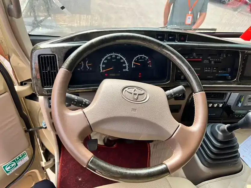 Toyota Coaster 2022 из CN, фото 5