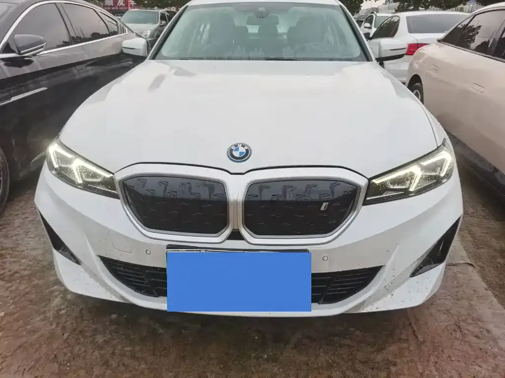 BMW i3 2024 из CN, фото 2