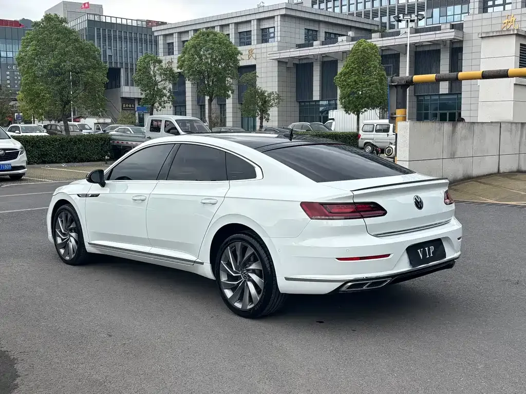 Volkswagen CC — фото 4