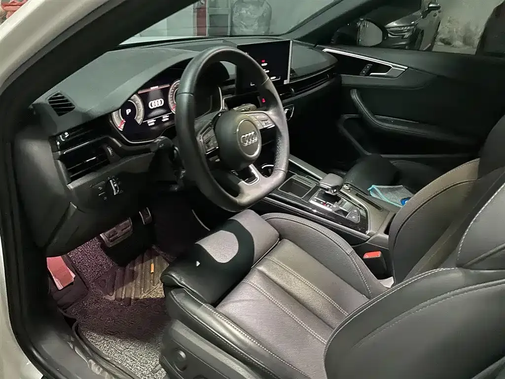 Audi A4L 2023 из CN, фото 7