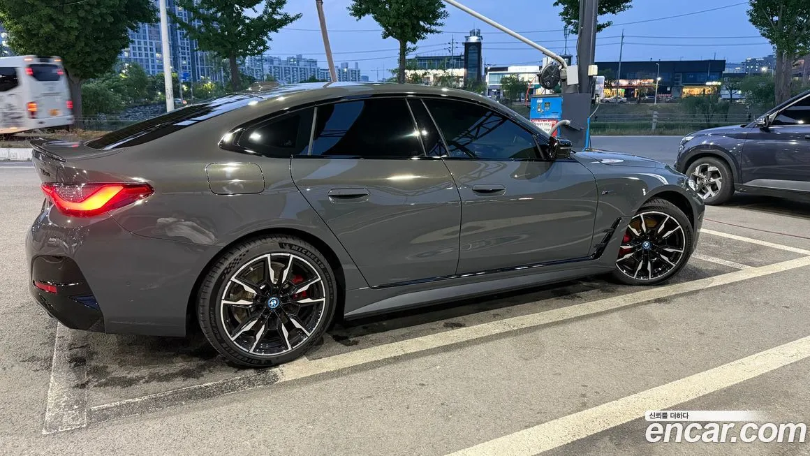 BMW i4 2024 из KR, фото 5