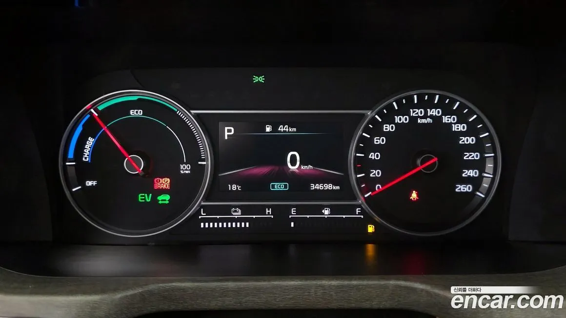 Kia Sorento — фото 8