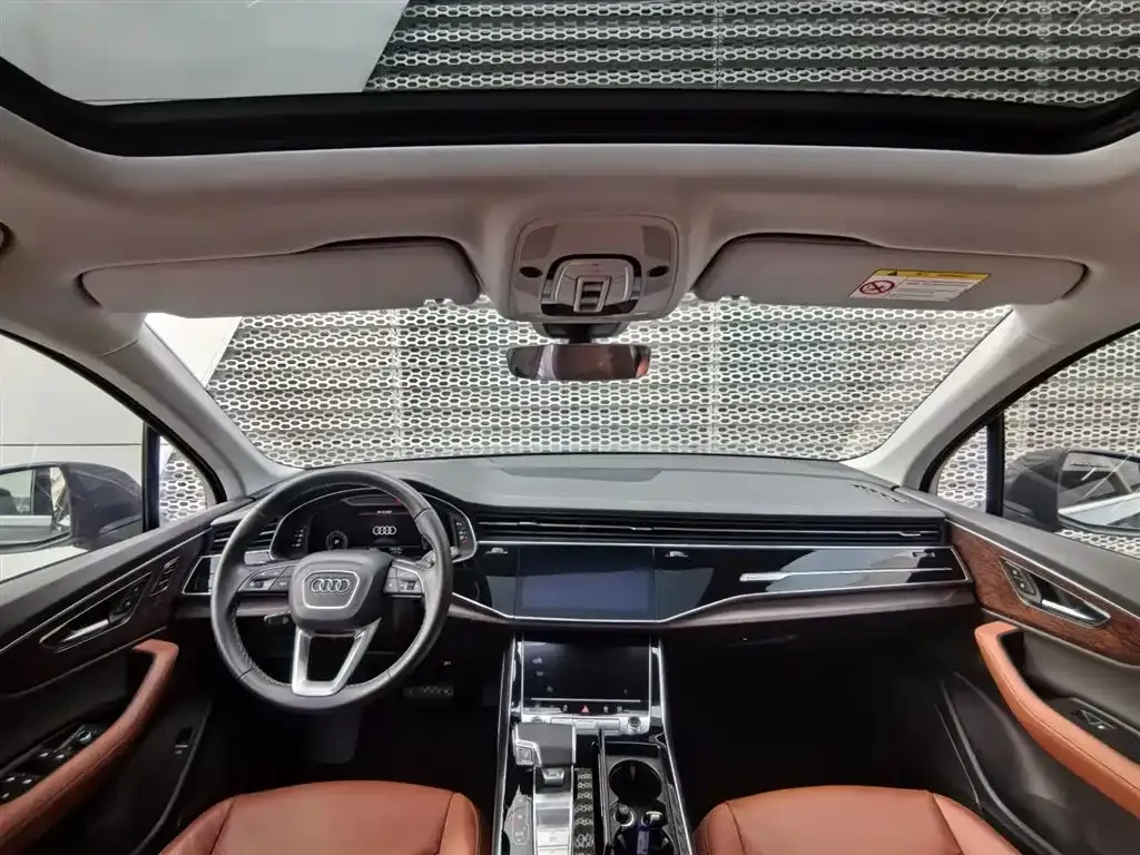 Audi Q7 2024 из CN, фото 6