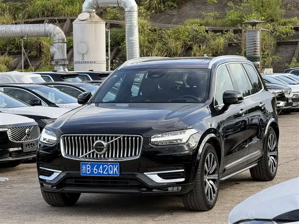 Volvo XC90 2023 из CN, фото 1