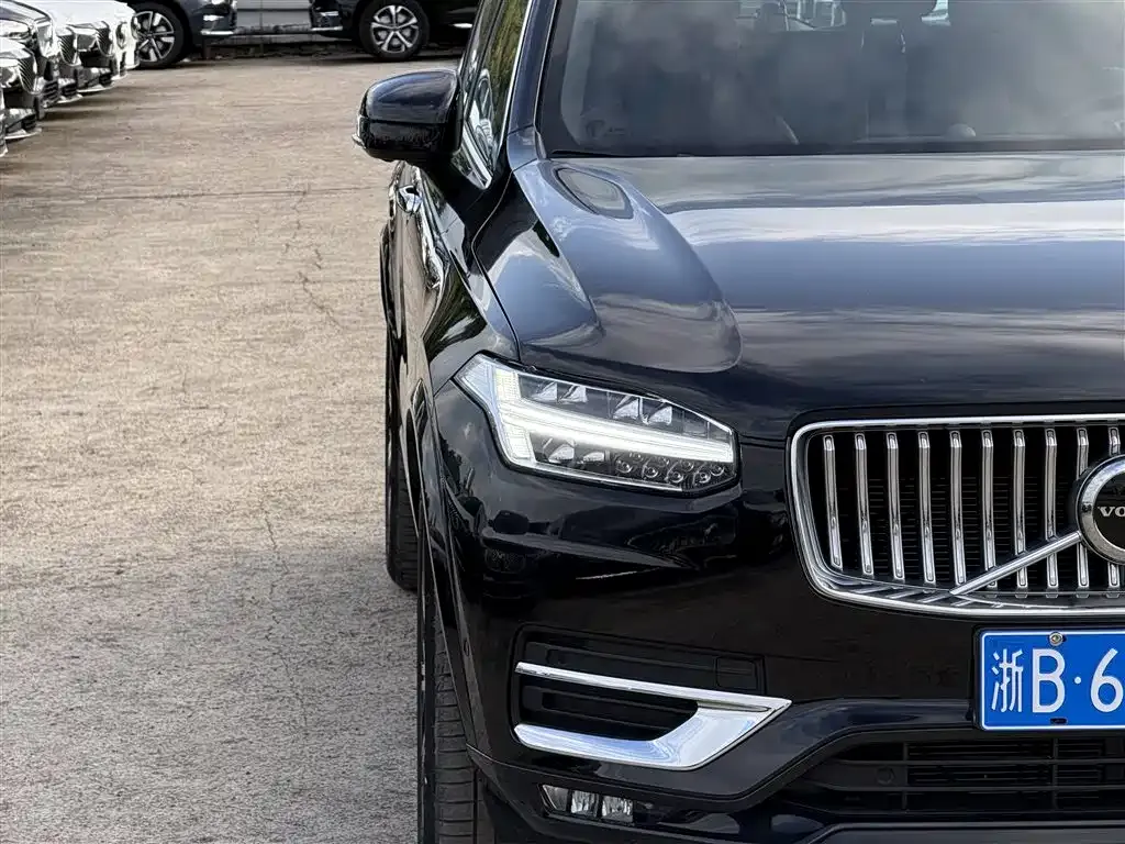 Volvo XC90 2023 из CN, фото 4