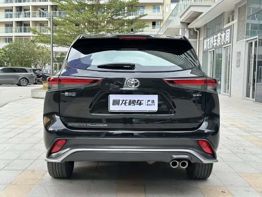 Toyota Crown Kluger 2025 из CN, фото 4