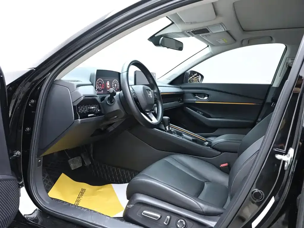 Honda Accord 2023 из CN, фото 8