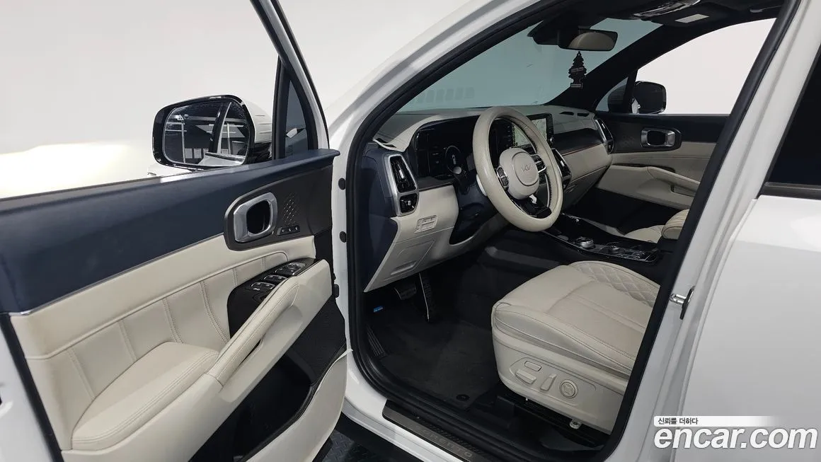 Kia Sorento — фото 10