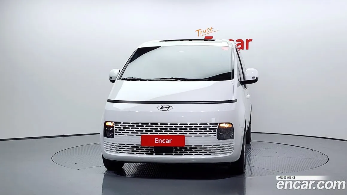 Hyundai Staria — фото 3