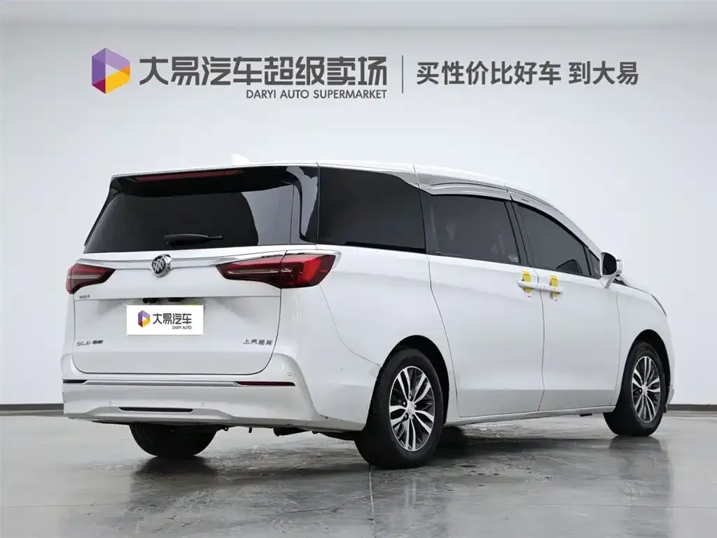 Buick GL8 2021 из CN, фото 3