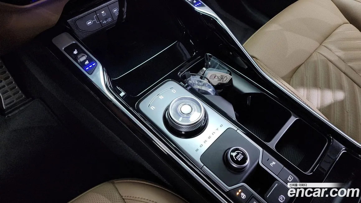 Kia Sorento — фото 9