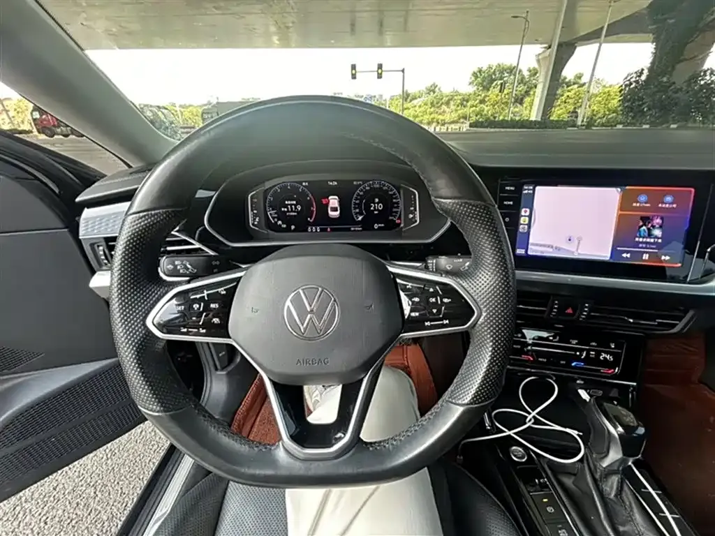Volkswagen Passat 2023 из CN, фото 3