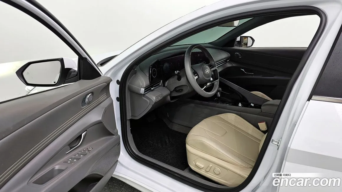 Hyundai AVANTE — фото 10