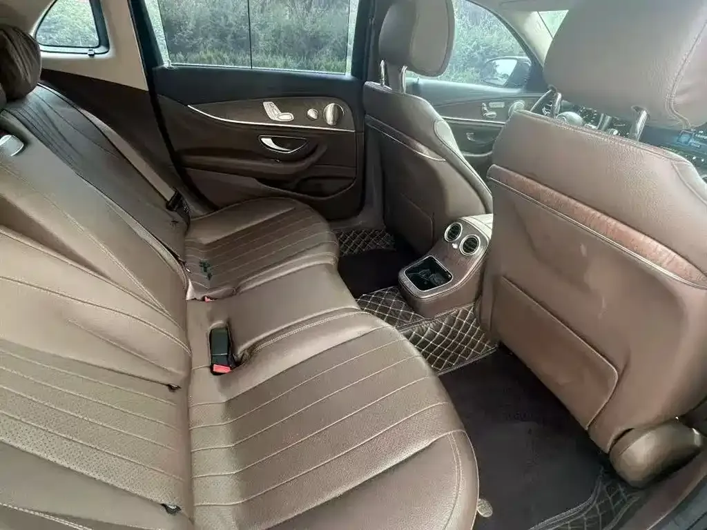 Mercedes-Benz E-Class 2022 из CN, фото 8