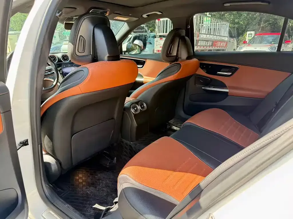 [object Object] C-Class 2022 из CN, фото 6