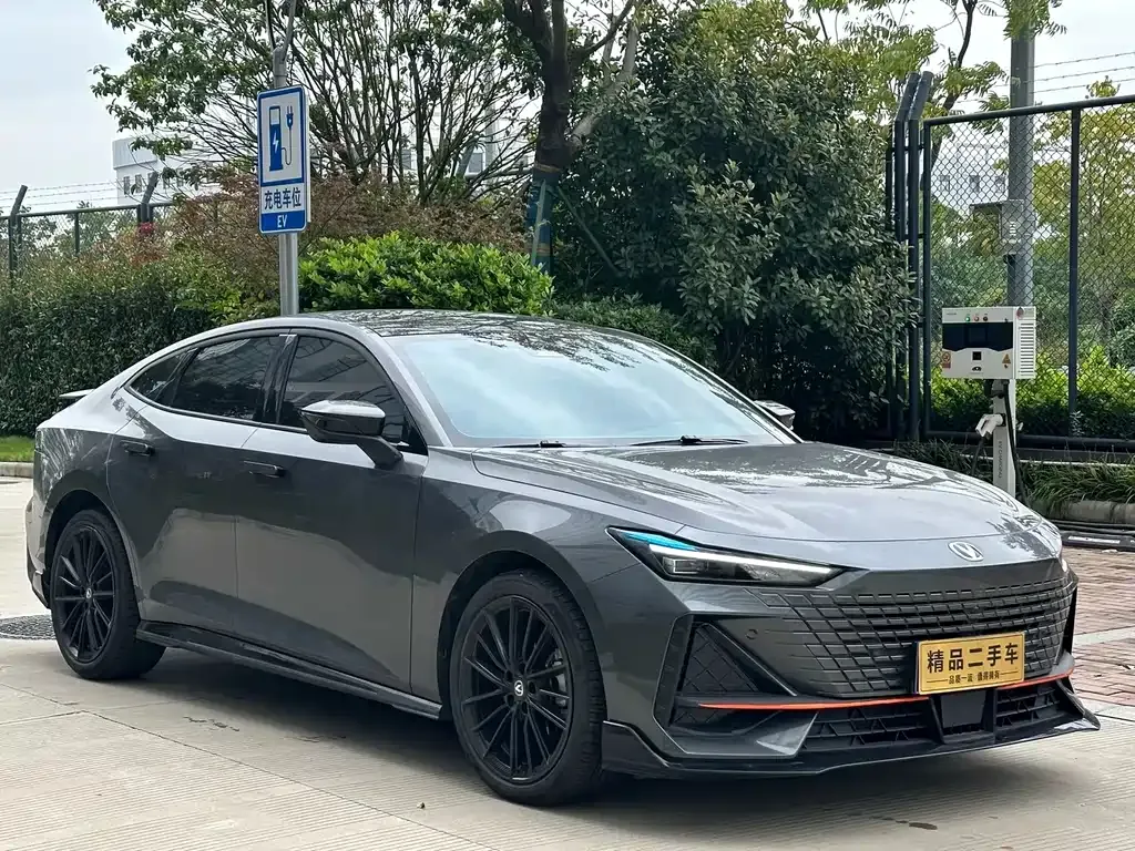 Changan UNI-V 2023 из CN, фото 3