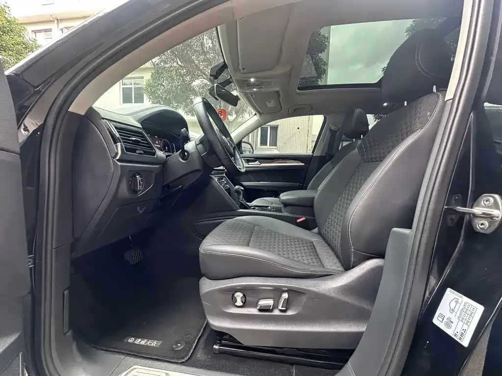 Volkswagen Teramont 2021 из CN, фото 4
