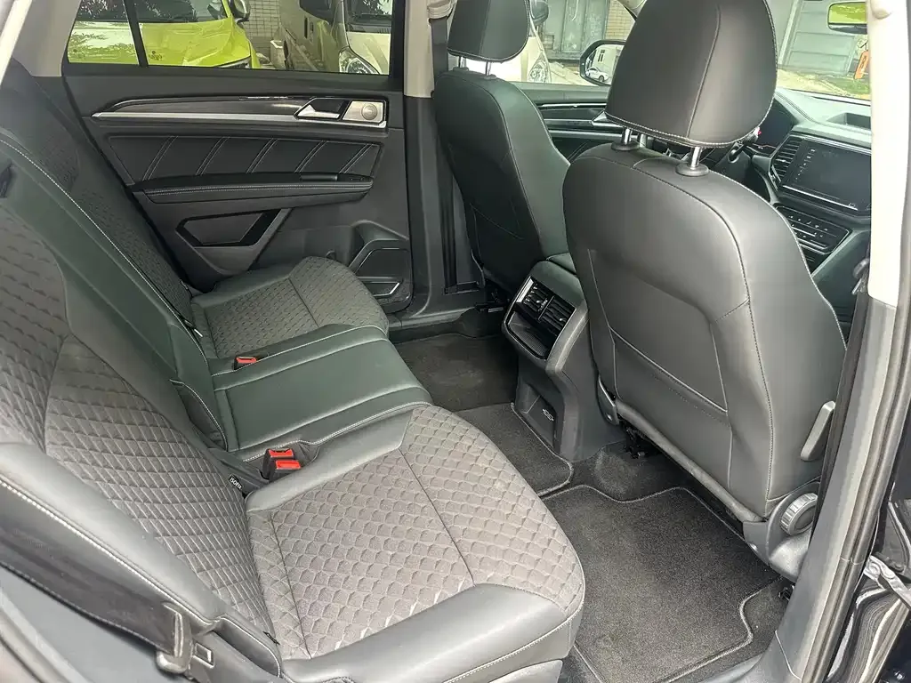 Volkswagen Teramont 2021 из CN, фото 8
