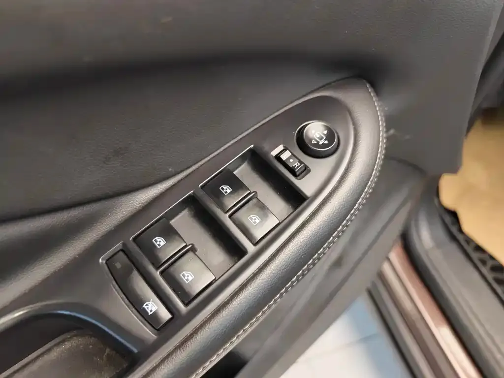 Buick Envision Plus — фото 9