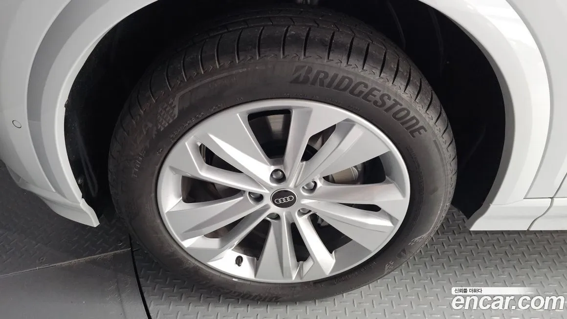 Audi Q6 e-tron 2025 из KR, фото 5