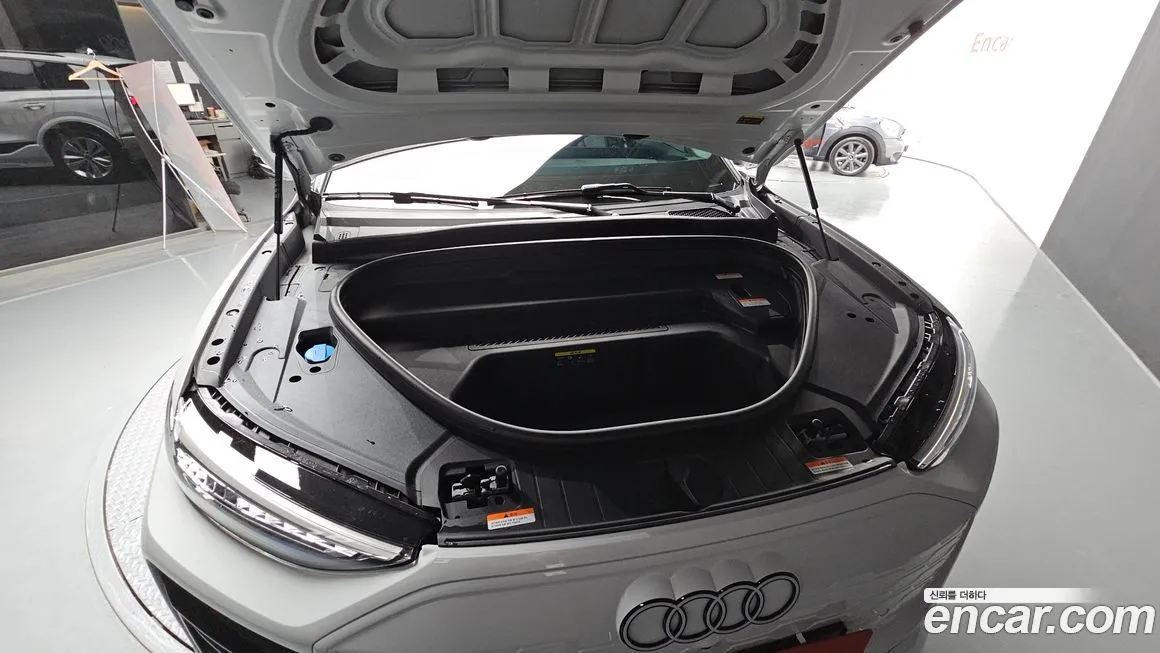 Audi Q6 e-tron 2025 из KR, фото 6