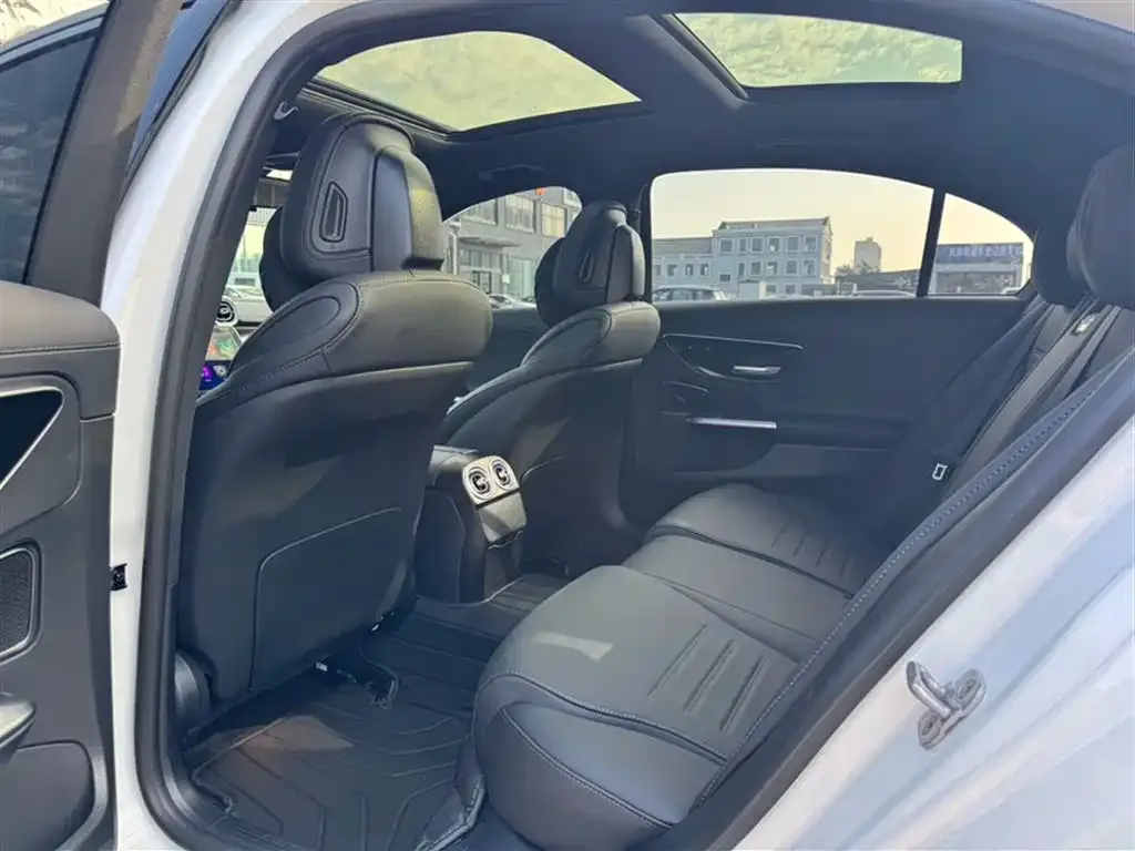 Mercedes-Benz C-Class 2025 из CN, фото 10