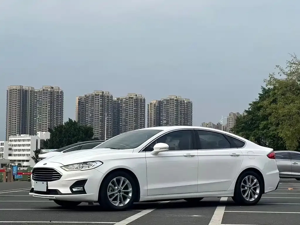 Ford Mondeo 2022 из CN, фото 1