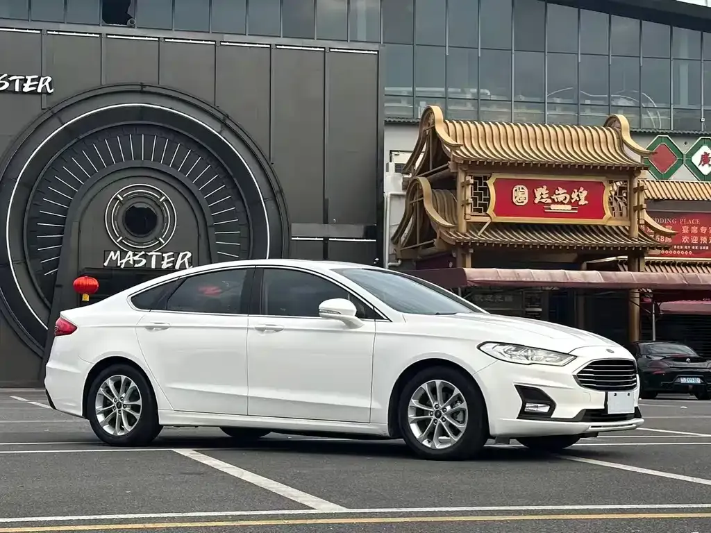 Ford Mondeo 2022 из CN, фото 3