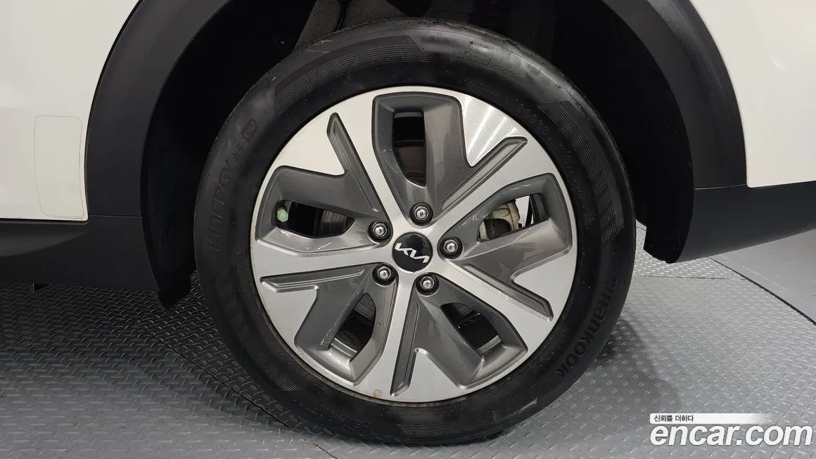 Kia Niro 2023 из KR, фото 5
