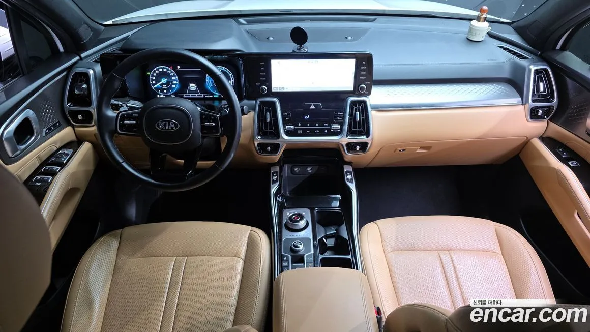 Kia Sorento — фото 7