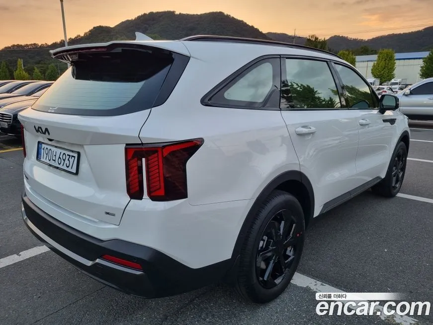 Kia Sorento — фото 3
