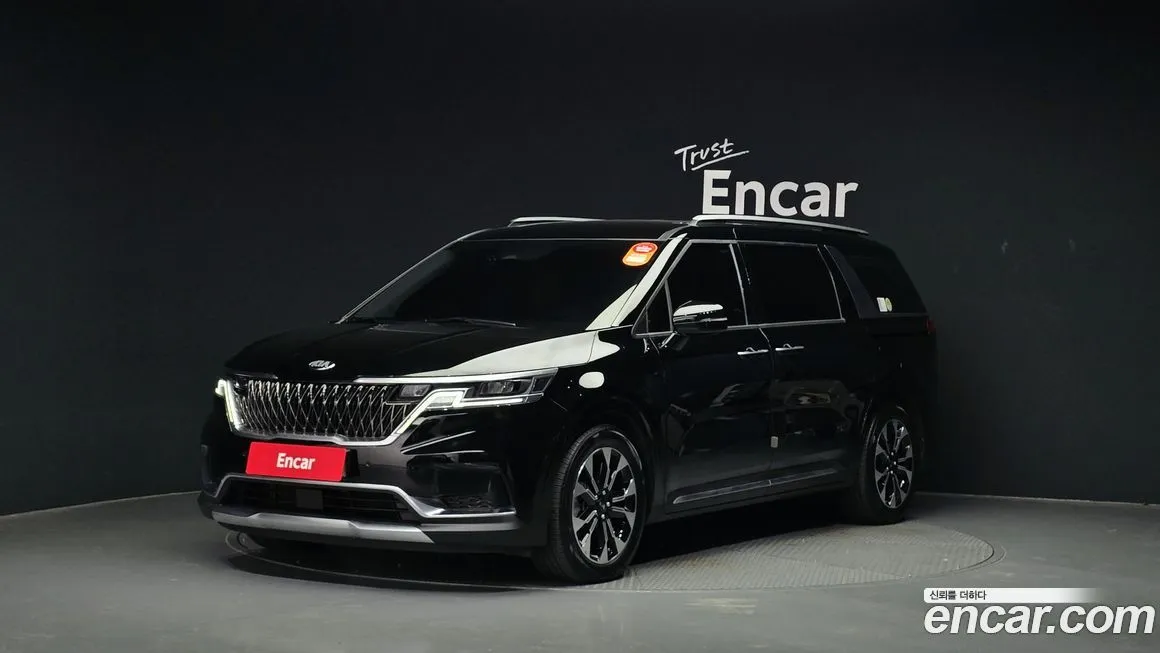 Kia Carnival — фото 1