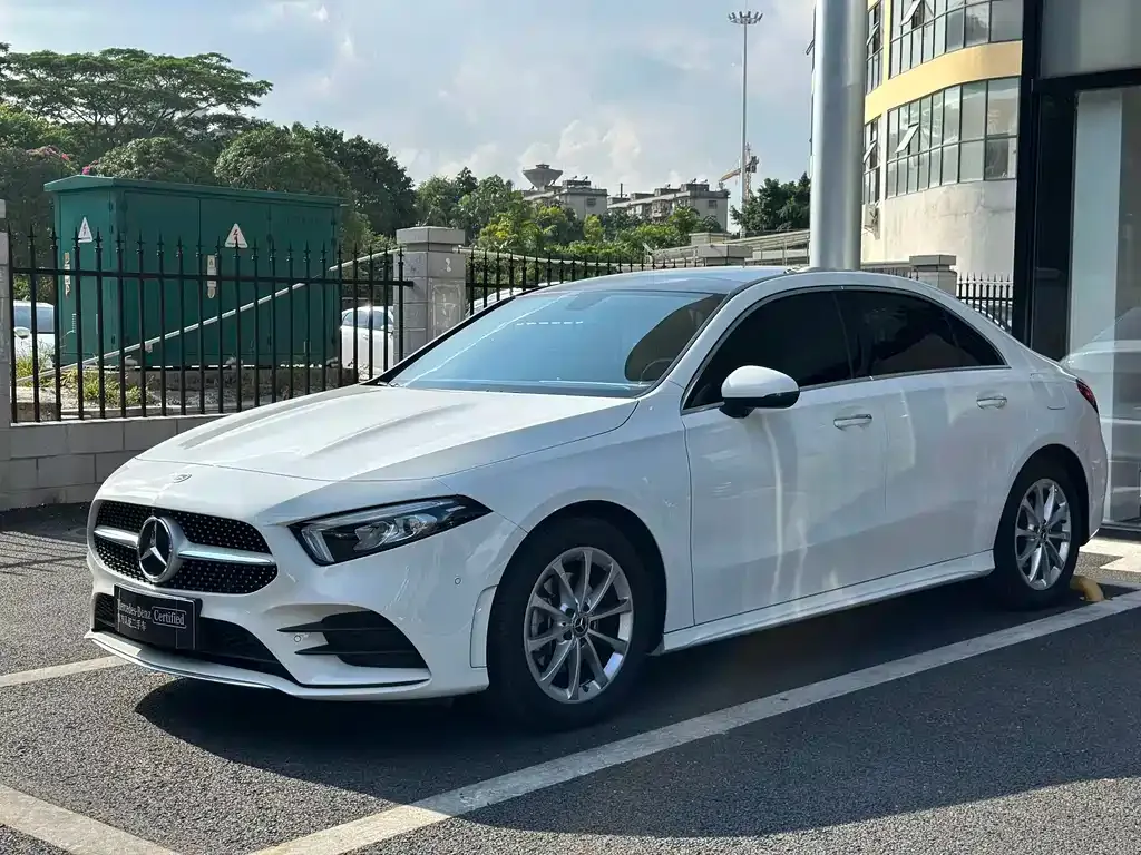 Mercedes-Benz A-Class 2023 из CN, фото 1