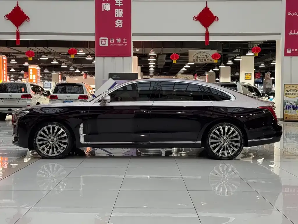 Hongqi H9 — фото 10