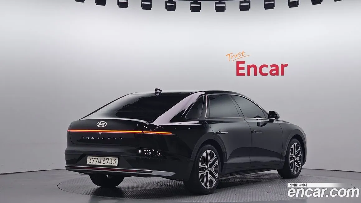 Hyundai Grandeur 2023 из KR, фото 2