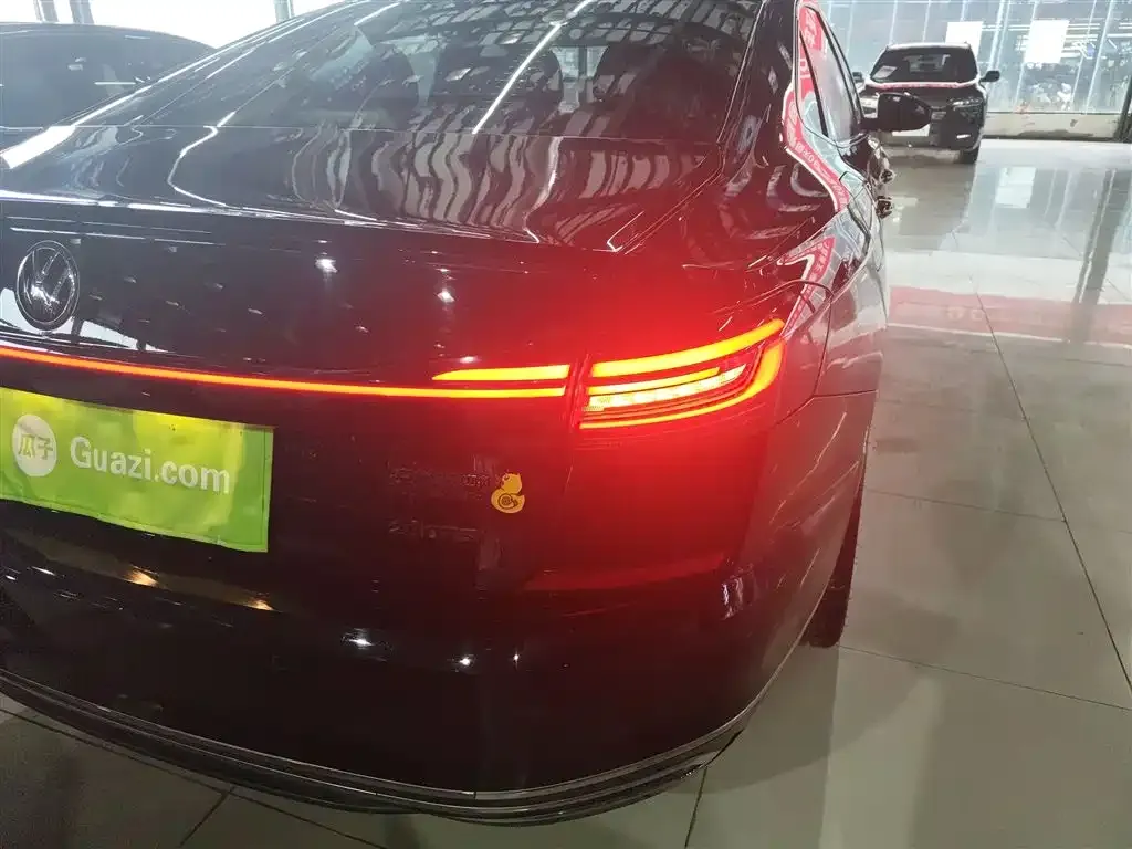Volkswagen Passat 2022 из CN, фото 10