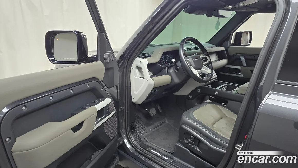 Land Rover Defender 2022 из KR, фото 10