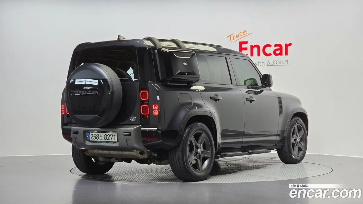 Land Rover Defender 2022 из KR, фото 2