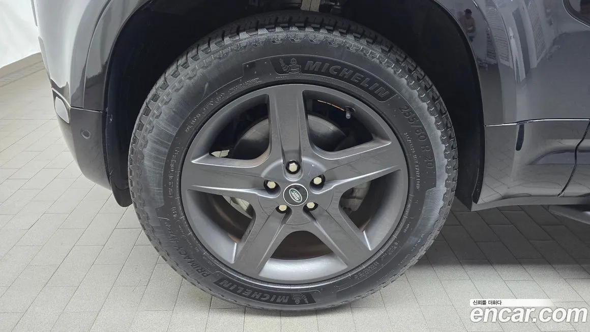 Land Rover Defender 2022 из KR, фото 5