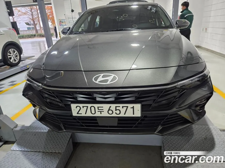 Hyundai AVANTE 2024 из KR, фото 1