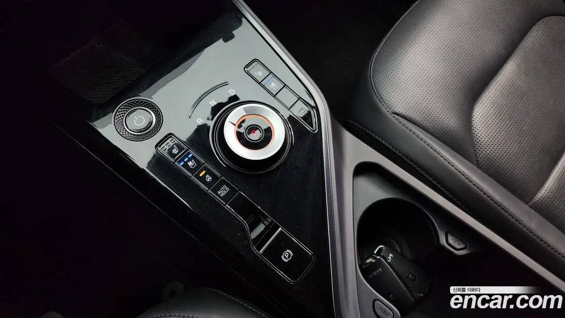 Kia Niro — фото 9