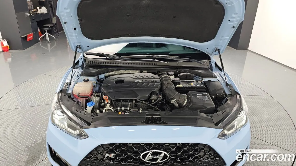 Hyundai Veloster — фото 6
