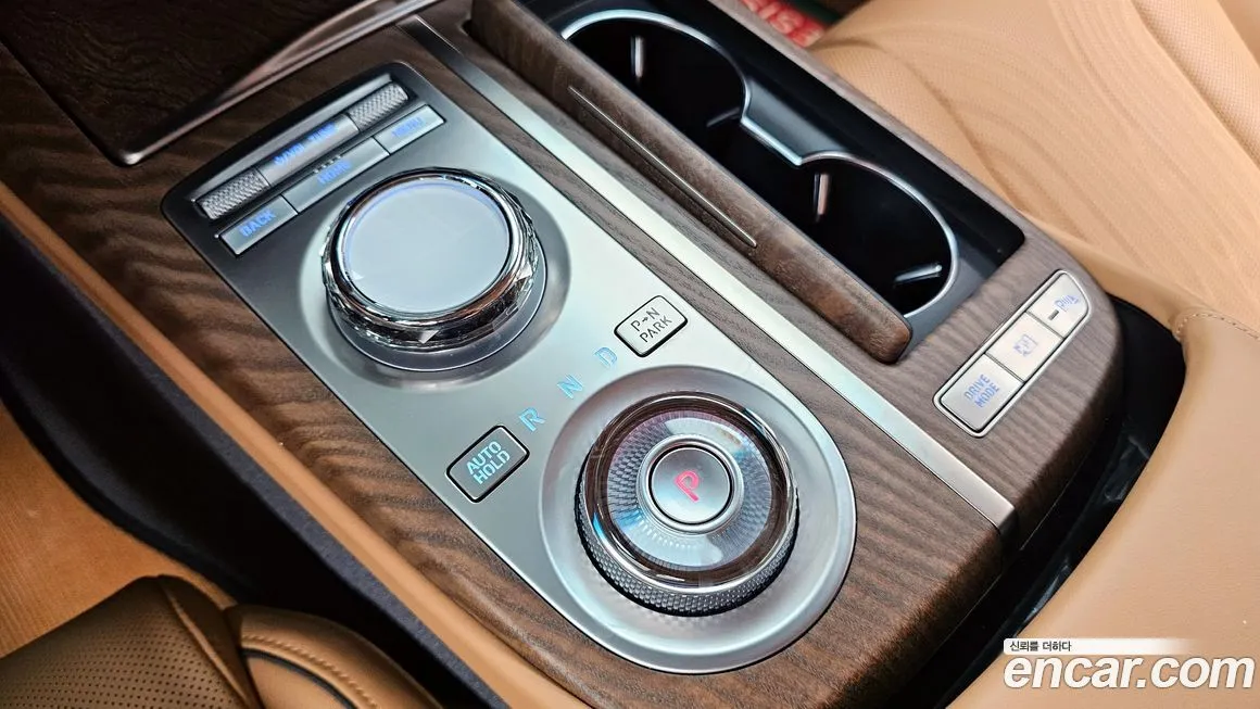 Genesis G80 — фото 9