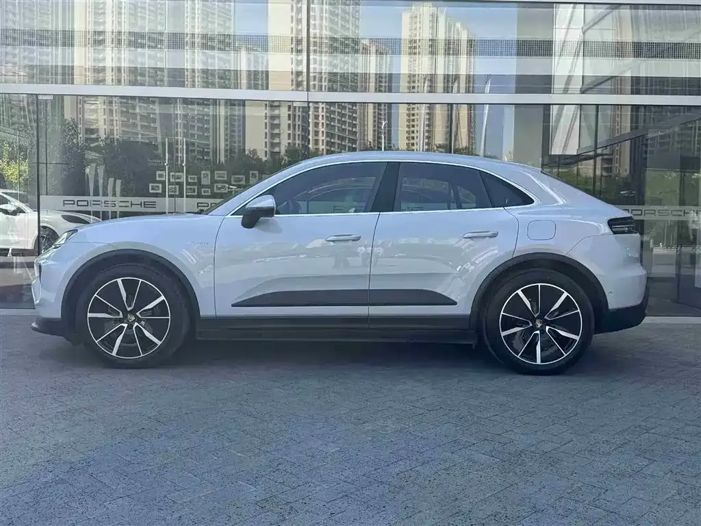 Porsche Macan EV — фото 3