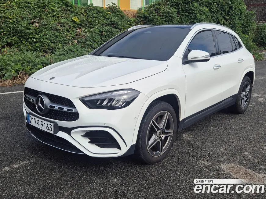 Mercedes-Benz GLA-Class